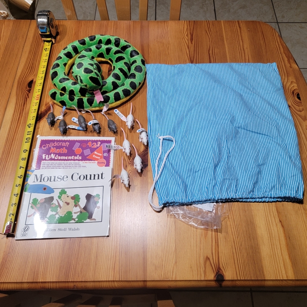 TEACHERS NWT Childcraft Math Bag: Book "Mouse Count", Snake,  Mice, & Guide